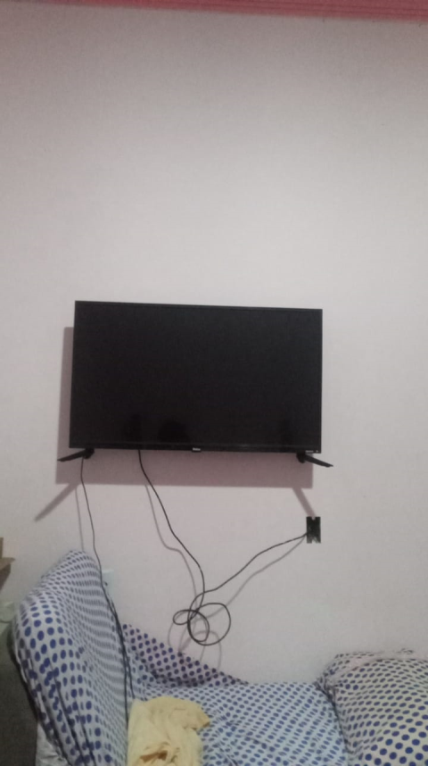 Vendo uma TV